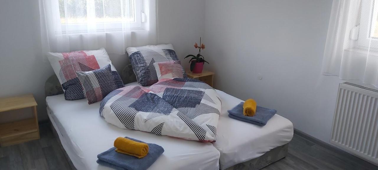 Lali Apartman バラトンウドヴァリ エクステリア 写真